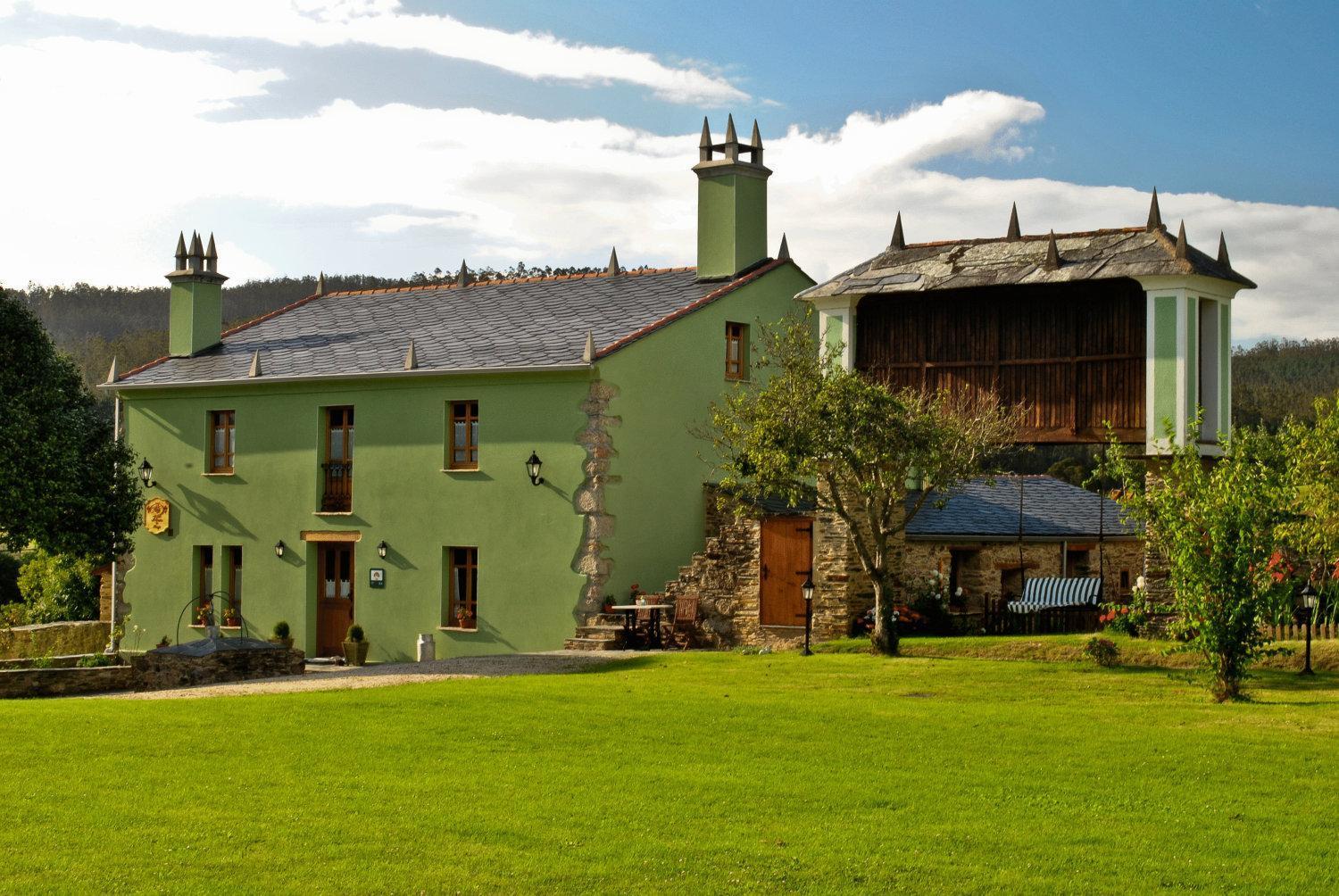 Gasthaus Os Tres Teixos San Acisclo Exterior foto